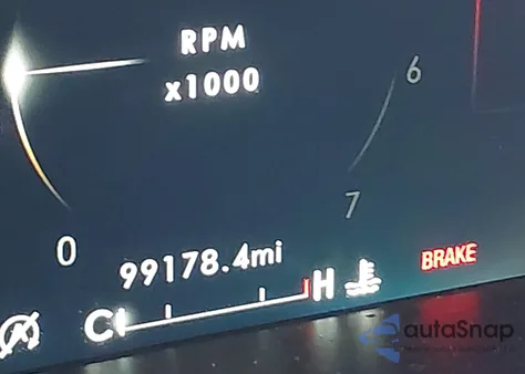 2018 Lincoln Navigator L Reserve z USA, uszkodzony, nr VIN 5LMJJ3LT0JEL04080